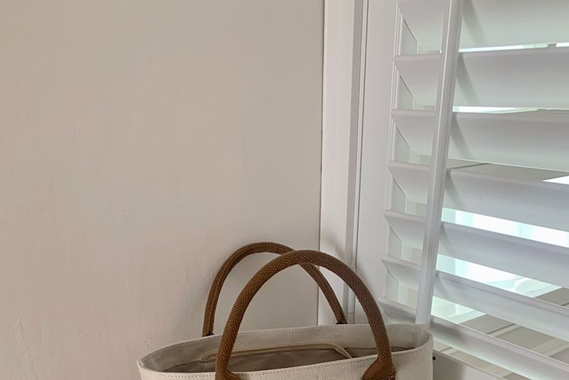 Contrast Bag Strap Tote Canvas