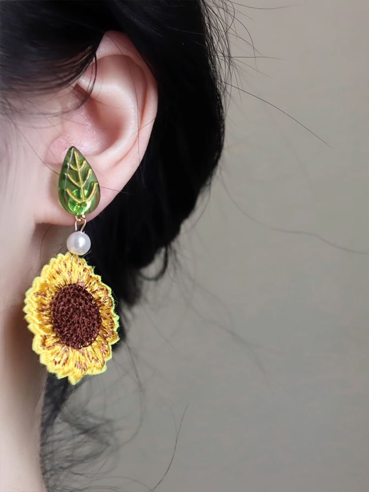 Drop Earring Crochet Sunflower / Clip-On