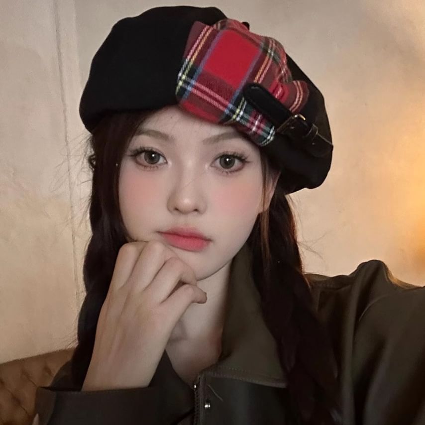 Beret Panel Plaid