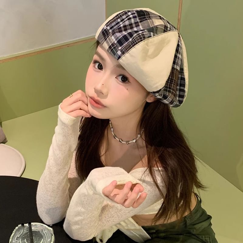 Plaid Beret Panel