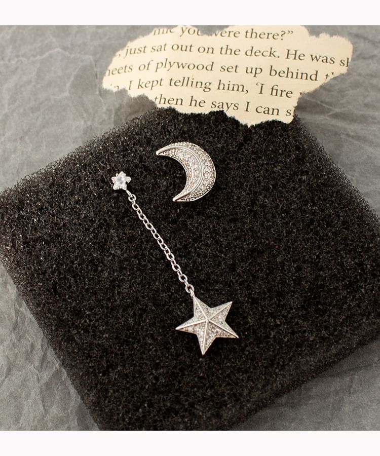 Moon Asymmetrical Star Dangle Alloy Earring