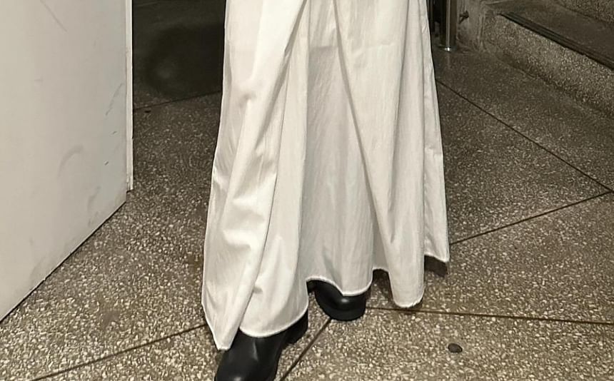 High-Rise Flowing A-Line Maxi Skirt in Solid Hue