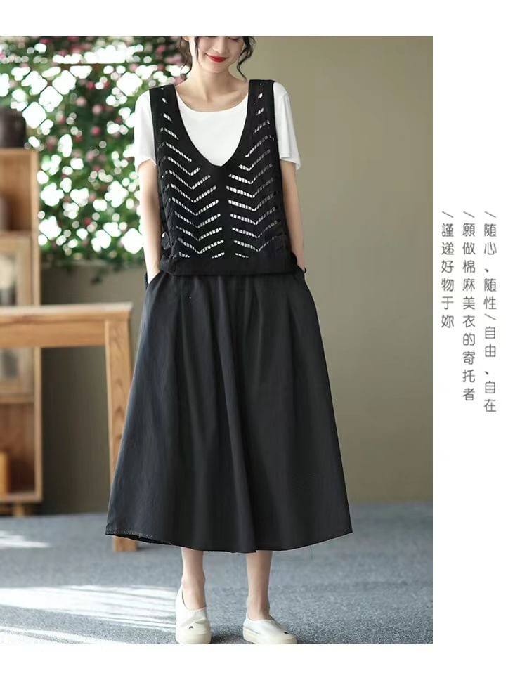 Elastic Waist Pleated Midi Flared Skirt in Solid Tone