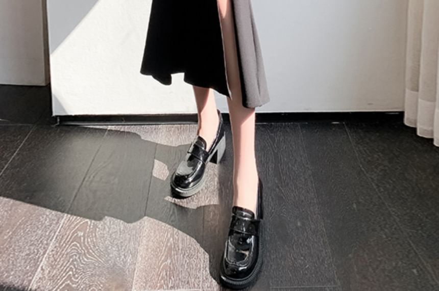 High-Rise Slit Mermaid Hem Midi Skirt