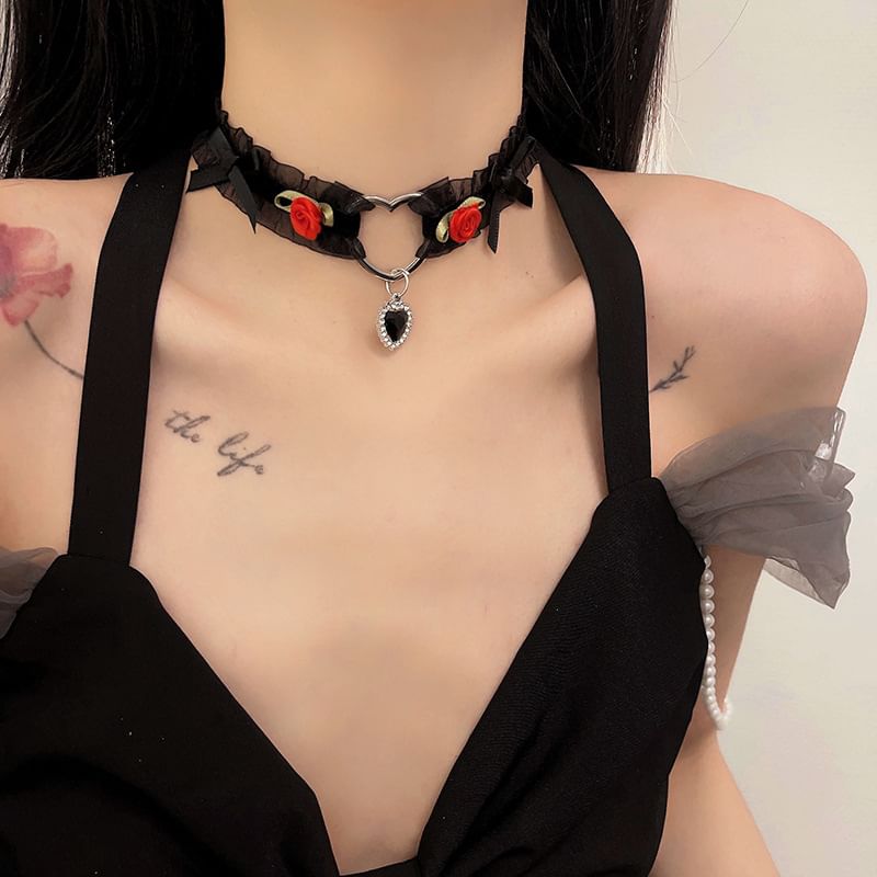 Rose Bow Heart Pendant Tulle Choker