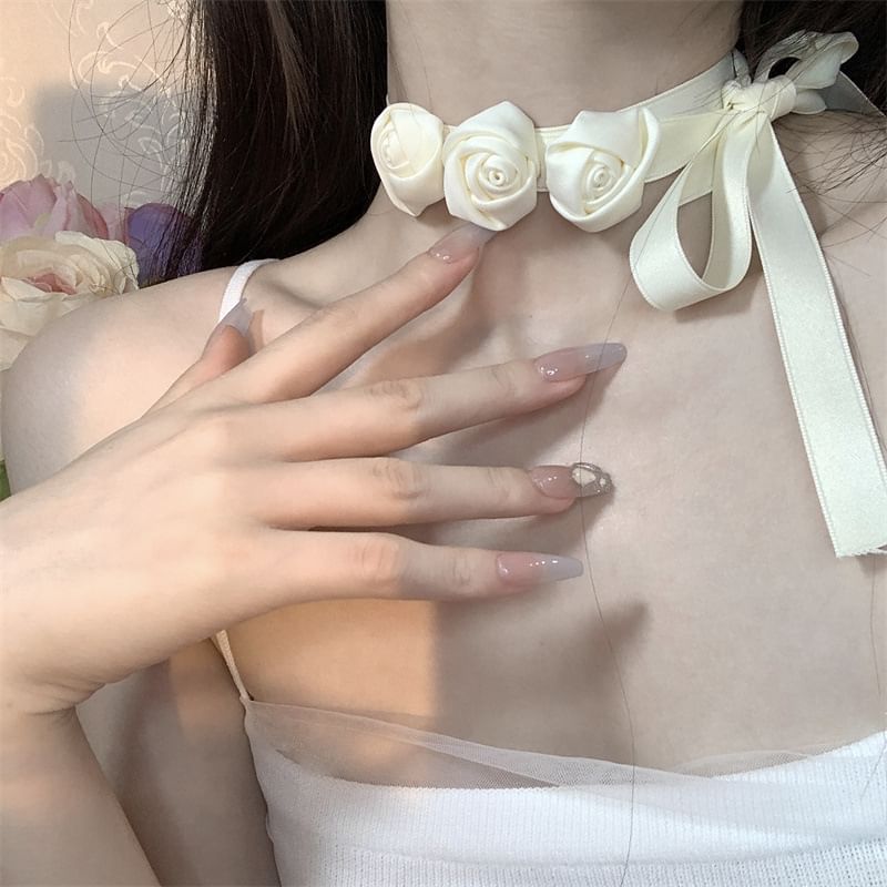 Rose Choker