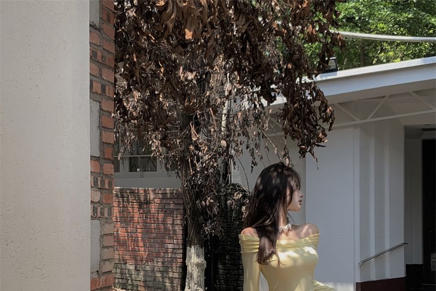 Fit Long-Sleeve Slim A-Line Crop + Plain Set: Maxi Skirt Off-Shoulder Tee High Waist