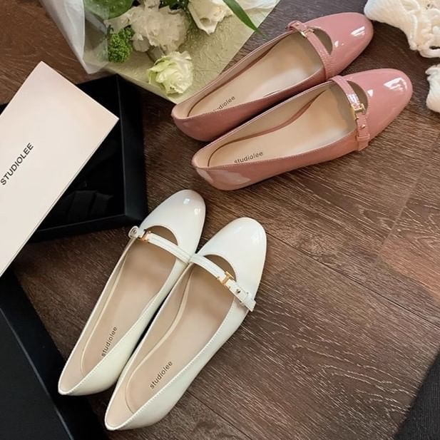 Almond Toe Mary Jane Shoes