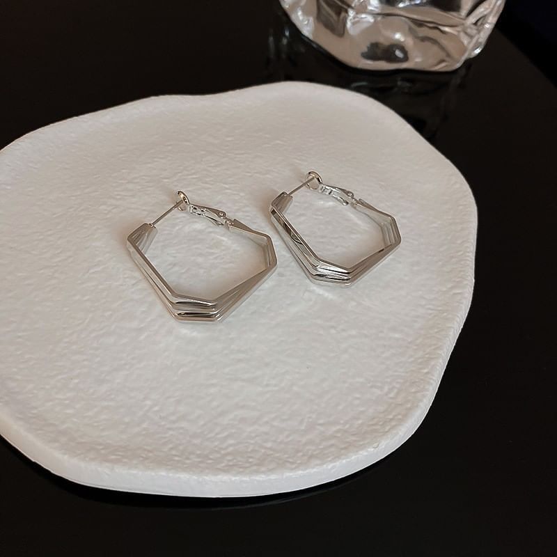 Shell Faux Designs) / Pearl Earring Alloy Geometric (Various