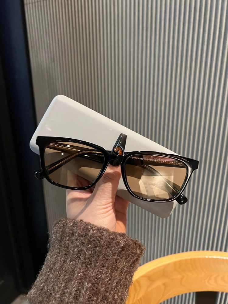 Square Sunglasses Polished