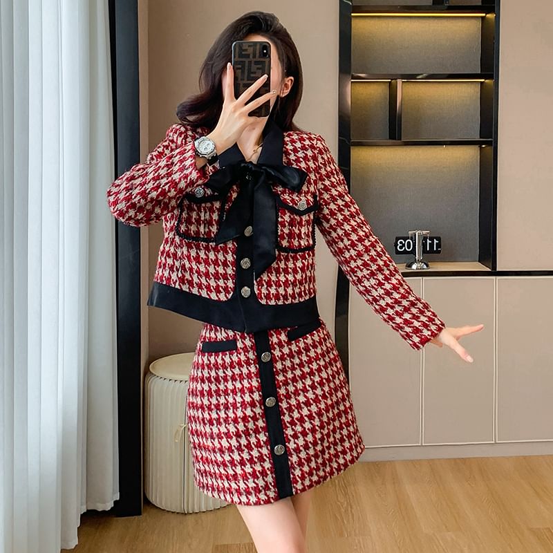 Set: Collared Houndstooth Contrast Trim Button-Up Tweed Crop Jacket + High Rise Mini A-Line Skirt