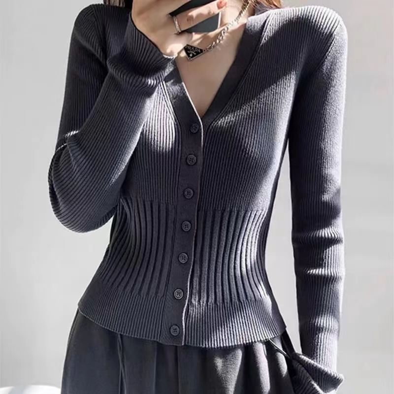 Ribbed V-Neck Cropped Knit Cardigan