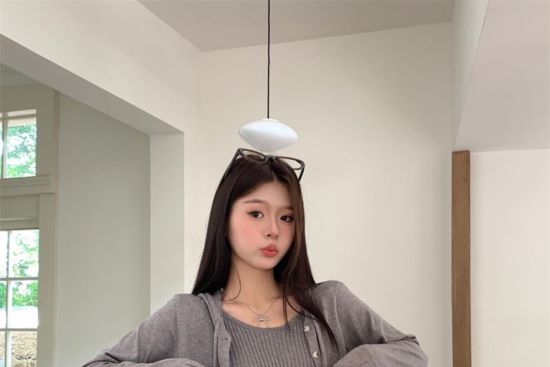 Solid Hooded Mock Two-Piece Knitwear