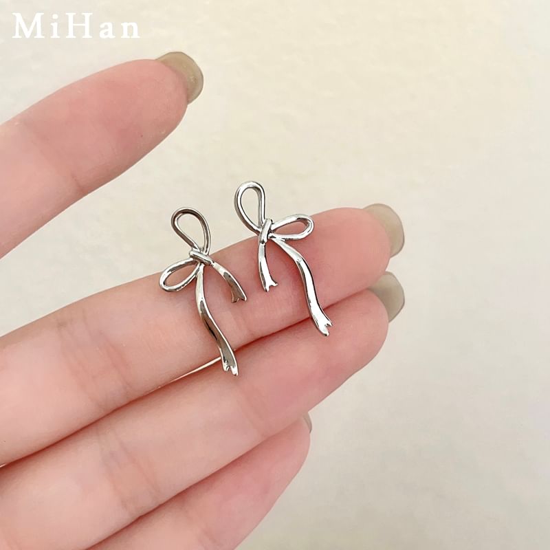 Ribbon Earring Stud Silver Sterling