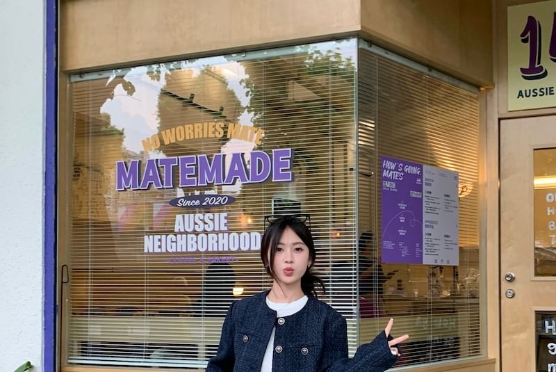 Tweed Button-Up Jacket / Low Rise Washed Wide Leg Jeans