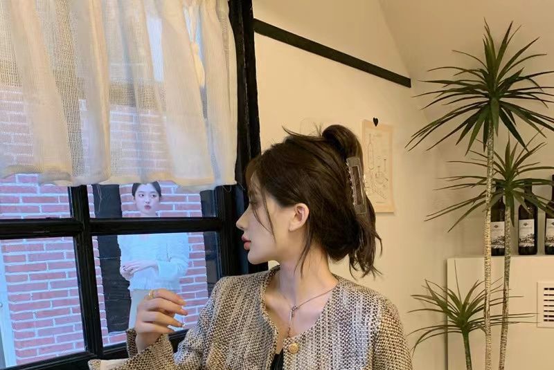 Long Sleeve Round Neck Cropped Tweed Jacket