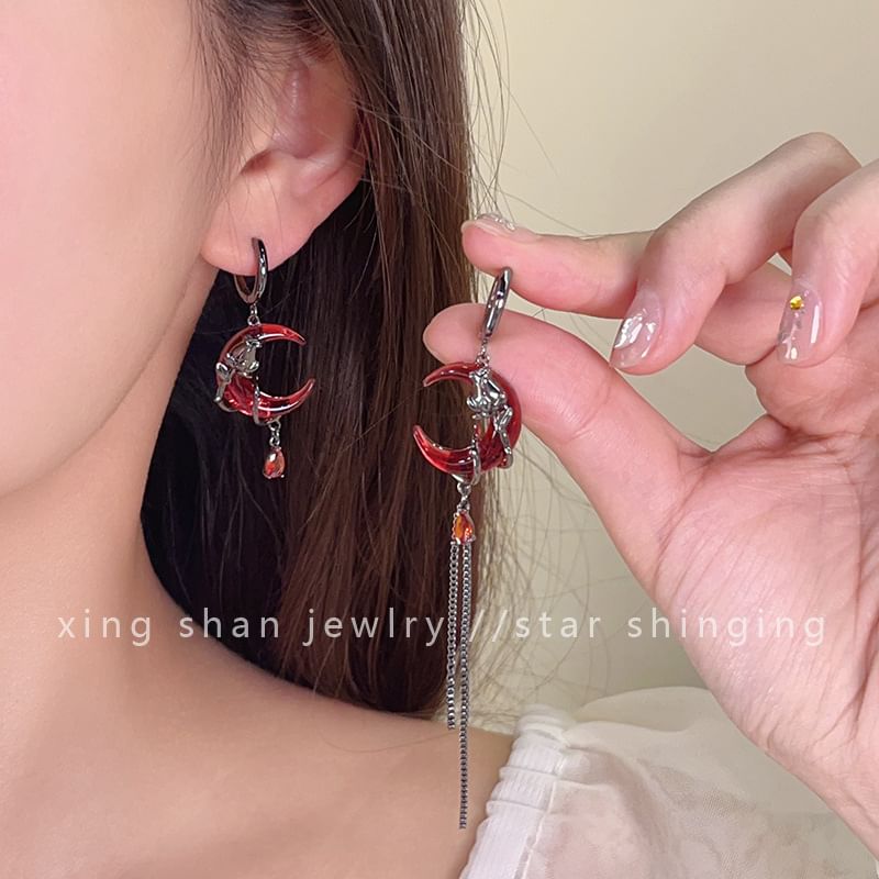 Moon-Shaped Earring Drop