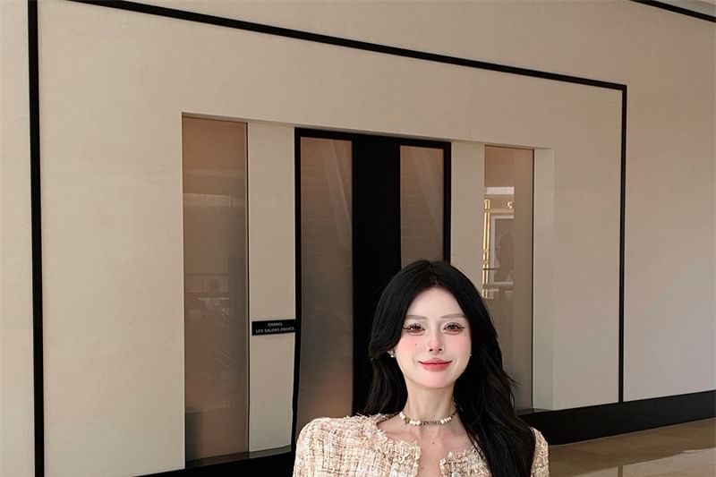 Round Neck Tweed Cropped Button Jacket