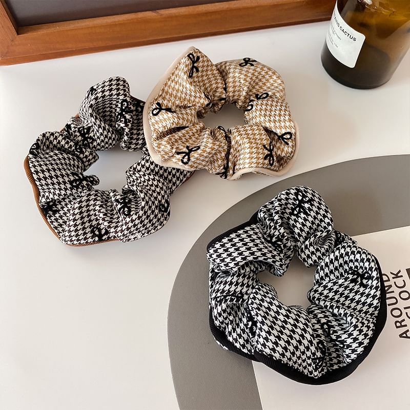 Ribbon Pattern Plaid Scrunchie