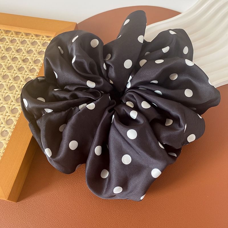 Dotted Scrunchie