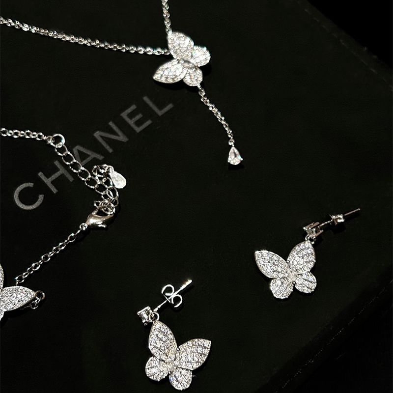 Necklace Butterfly Stud / Bracelet Earring