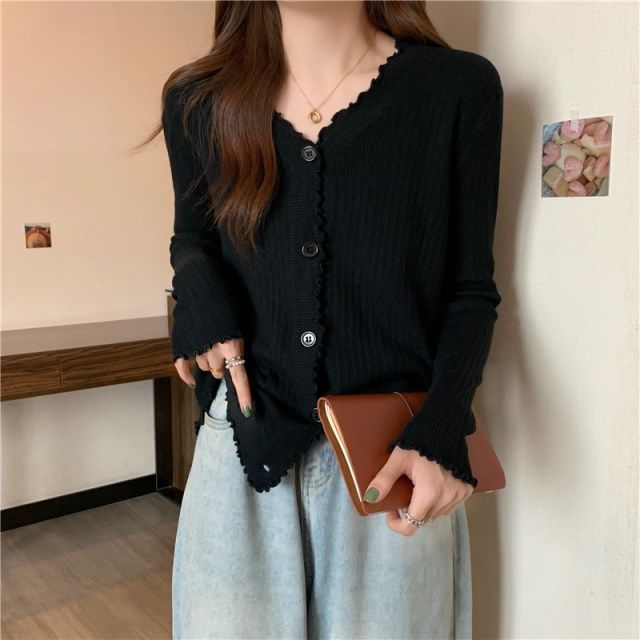 Ribbed V-Neck Cropped Knitted Cardigan