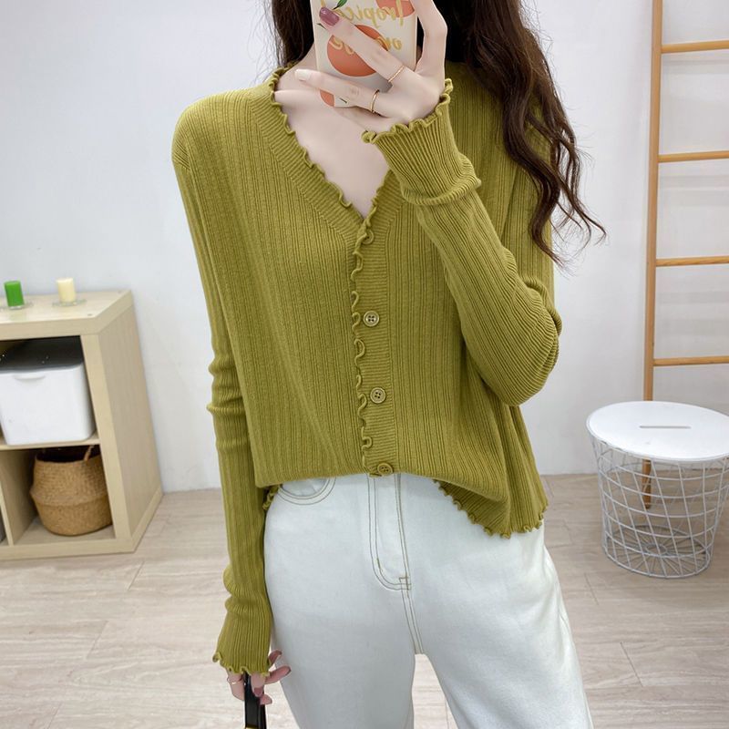 Ribbed V-Neck Cropped Knitted Cardigan