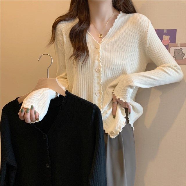 Ribbed V-Neck Cropped Knitted Cardigan