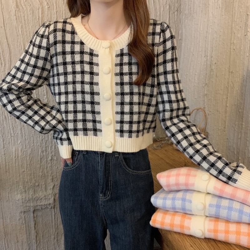Checkered Round Neck Button Knitwear