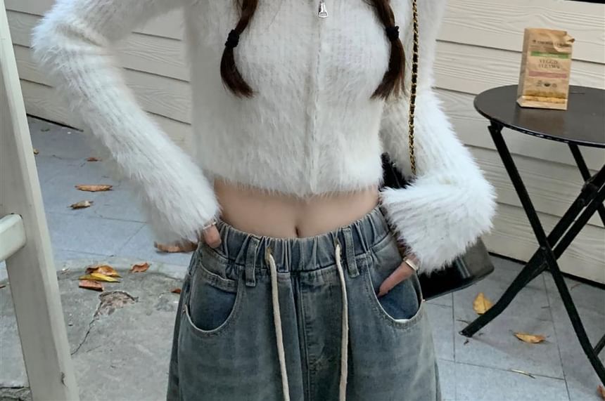 Notch Neck Solid Fluffy Crop Zip Jacket