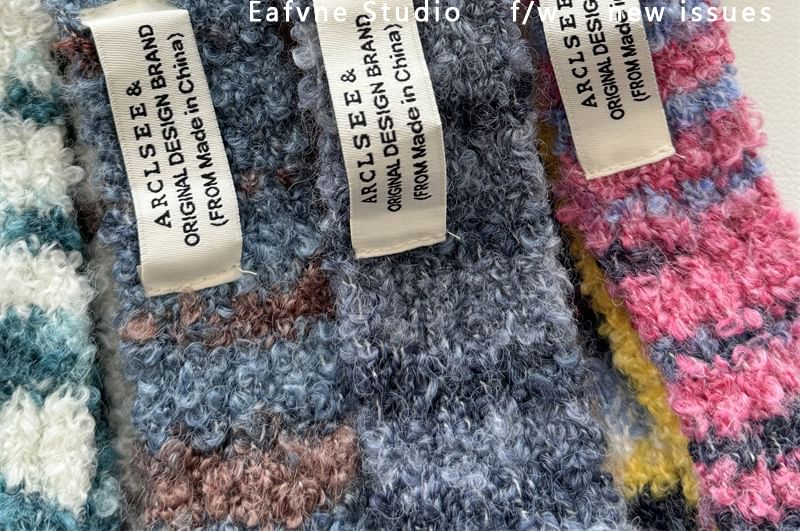 Gradient Knit Skinny Scarf