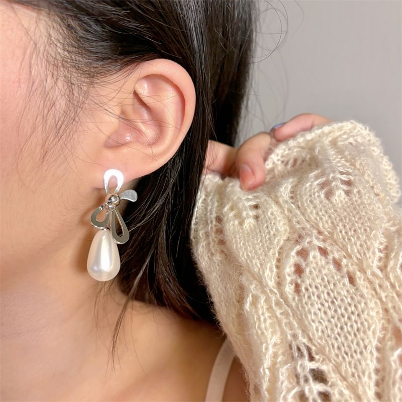 Earring Faux Bow Pearl Drop