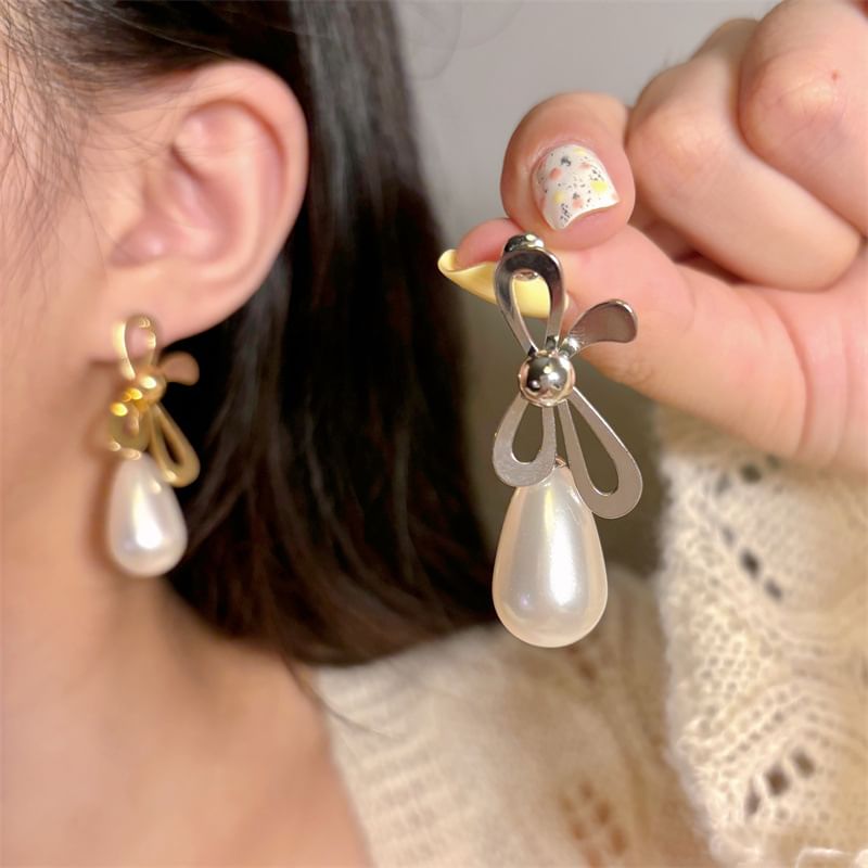 Earring Faux Bow Pearl Drop