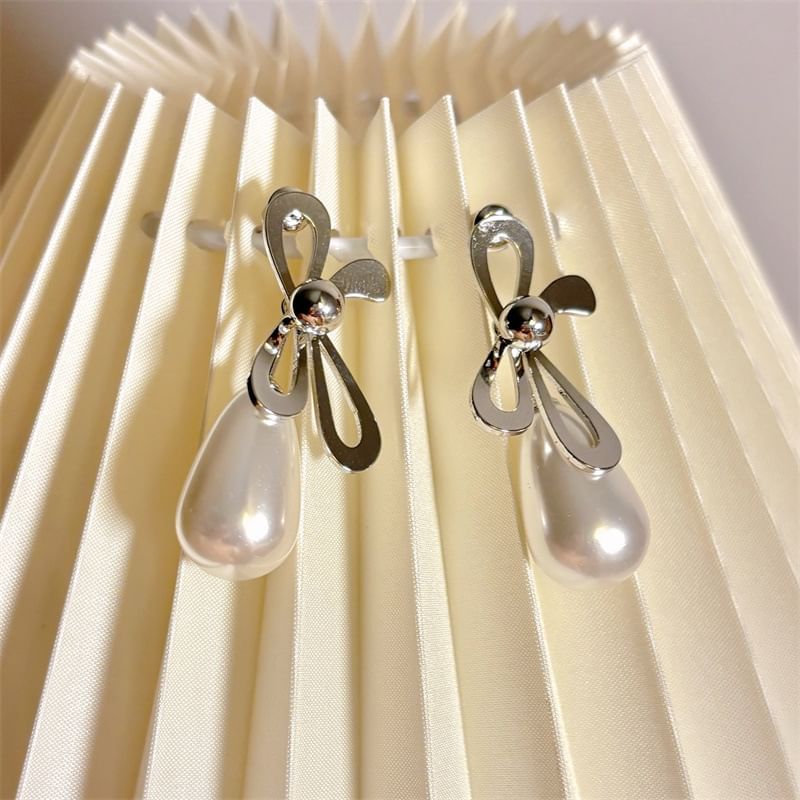 Earring Faux Bow Pearl Drop