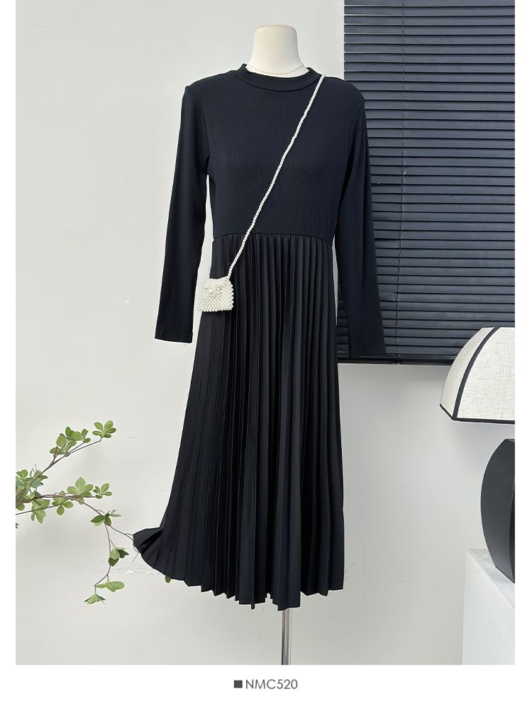 Frayed Tweed Vest / Pleated A-Line Dress