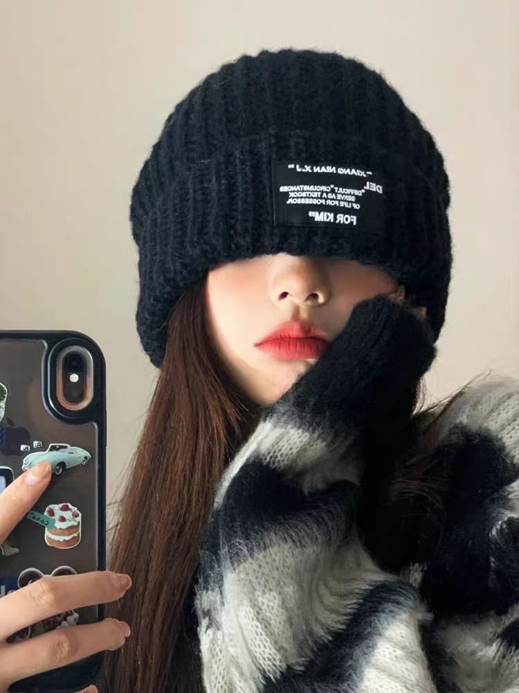 Beanie Applique Knit Ribbed