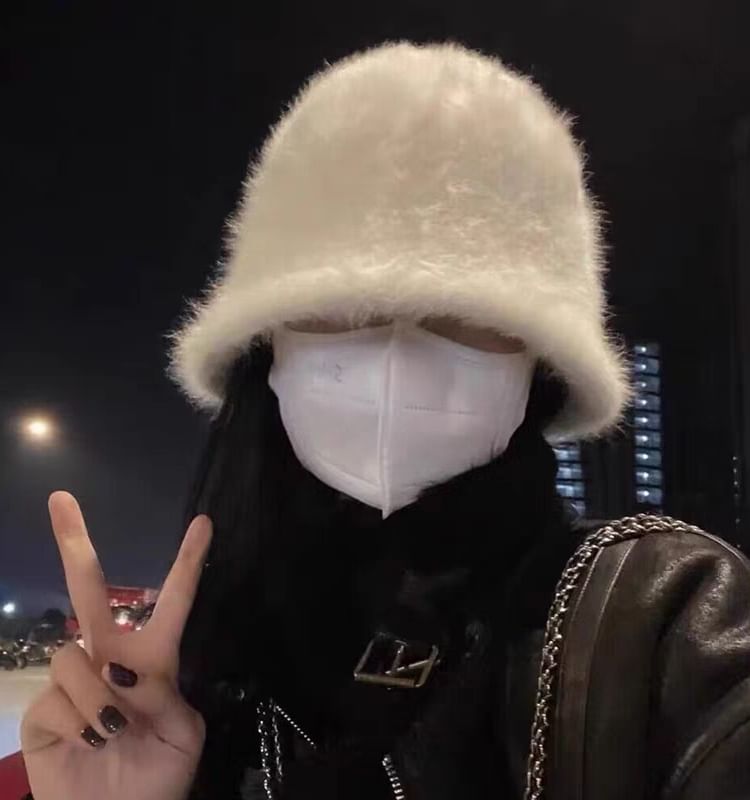 Plain Fluffy Bucket Hat