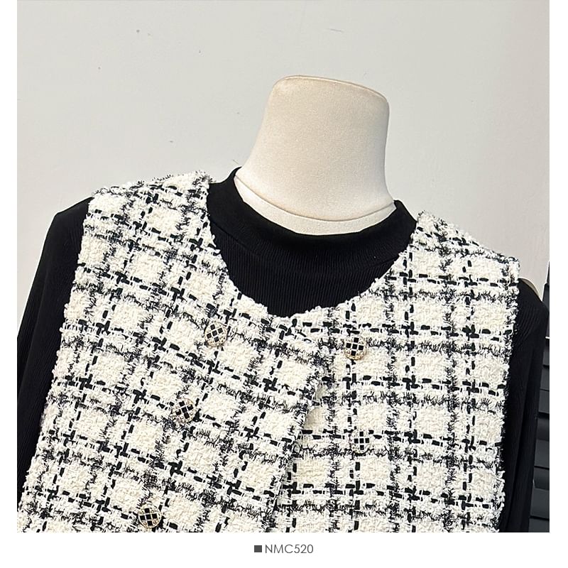 Double-Breasted Tweed Vest / Pleated A-Line Dress