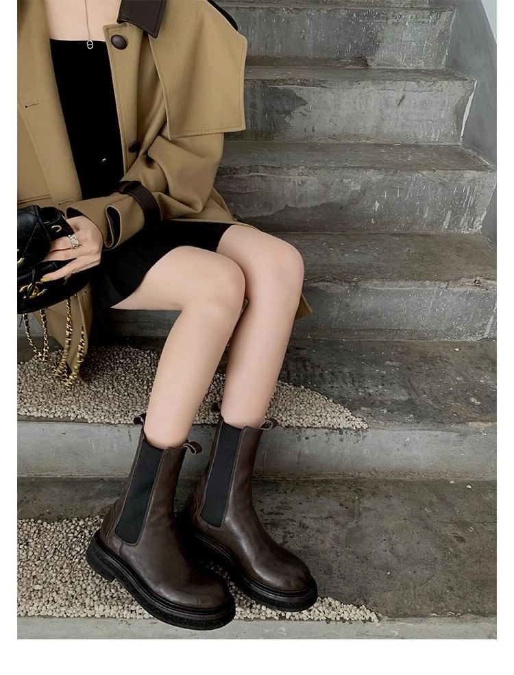 Genuine Short Leather Platform Chelsea Plain Boots