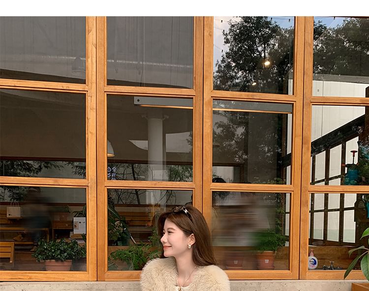 Plain Short Detail Metal Block Heel Boots