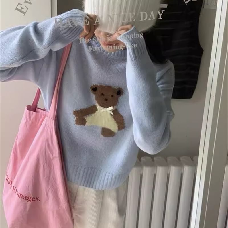 Bear Embroidery Sweater Crewneck