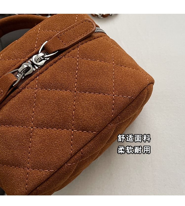 Quilted Chain Strap Bag Bucket