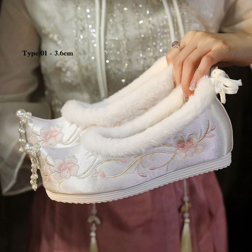 (Various Wedge Fleece-Lined Heel Hidden Pumps Beaded Embroidered Designs)