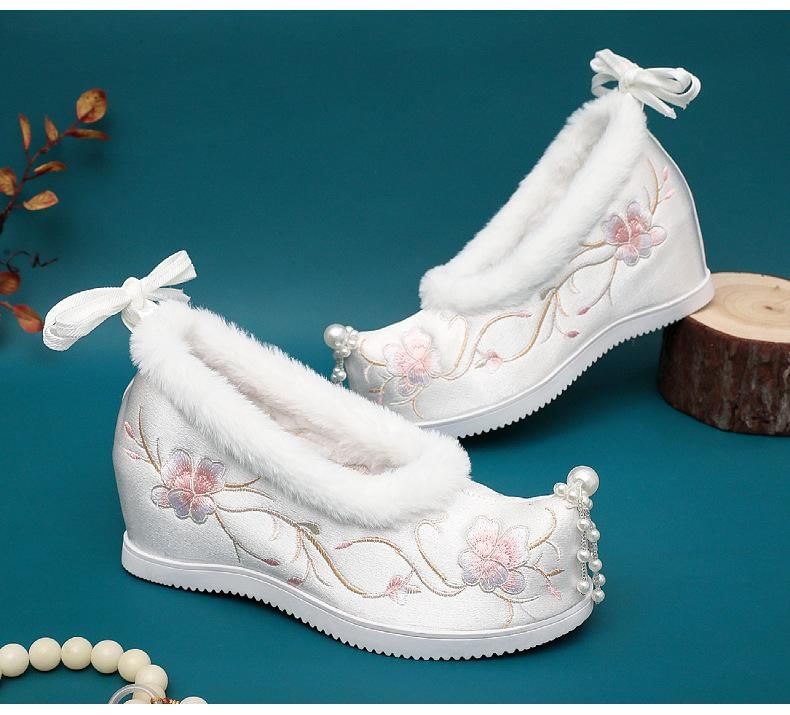 (Various Wedge Fleece-Lined Heel Hidden Pumps Beaded Embroidered Designs)