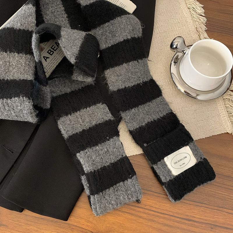 Knit Scarf Striped