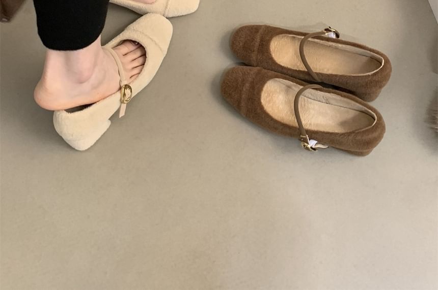 Plain Jane Mary Pumps Heel Low