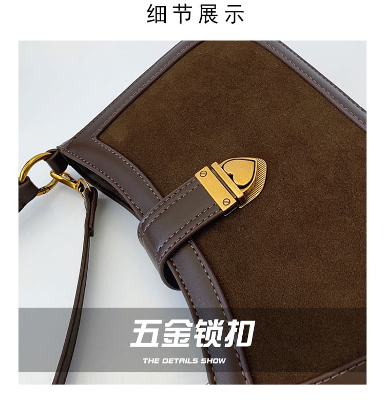 Chain Strap Heart Buckle Crossbody Bag