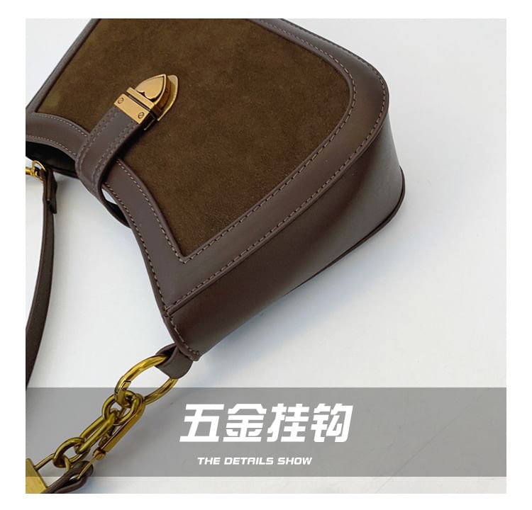 Chain Strap Heart Buckle Crossbody Bag