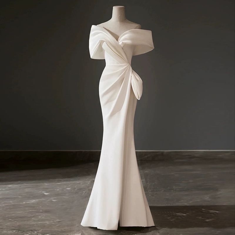Cold-Shoulder Evening Gown Mermaid Plain