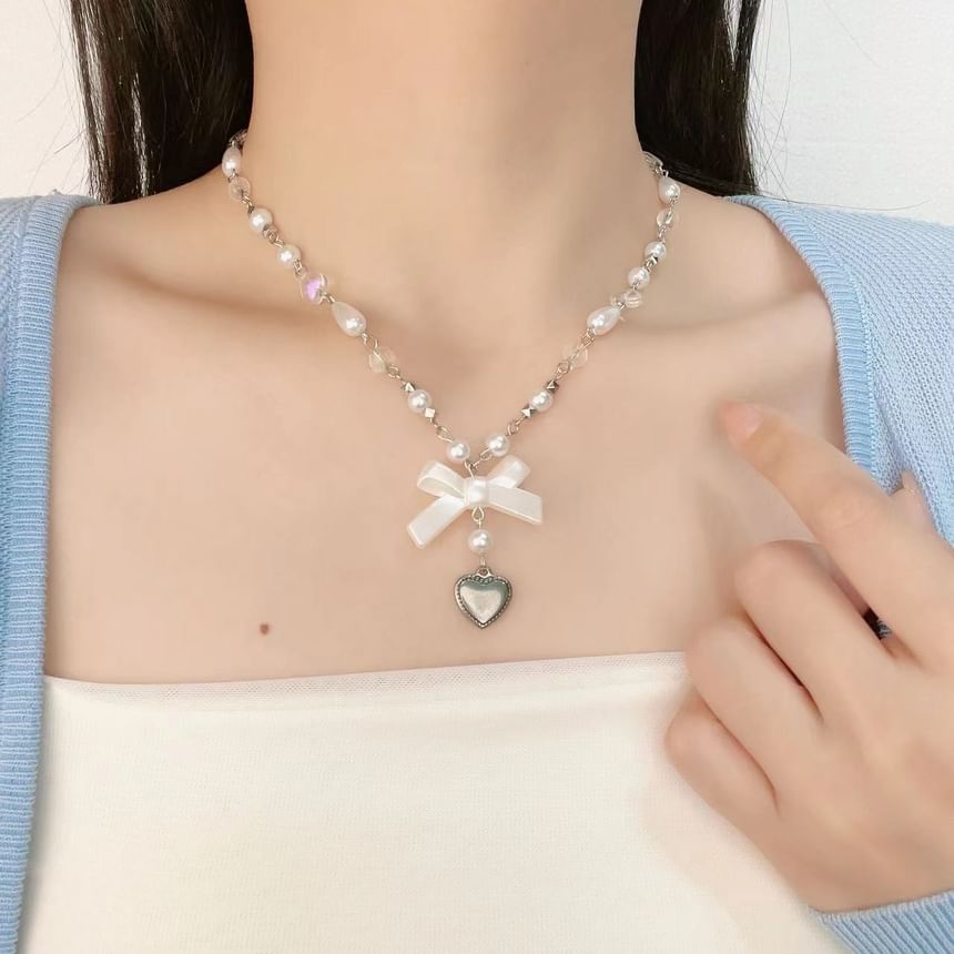 Necklace Heart Pearl Bow Faux